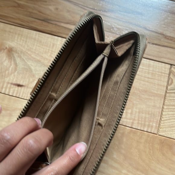 AUTHENTIC Fossil Clutch wallet - Picture 6 of 11